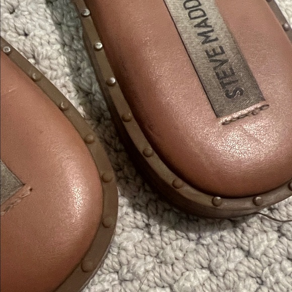 Steve Madden studded tan sandles size 9 - Picture 6 of 6